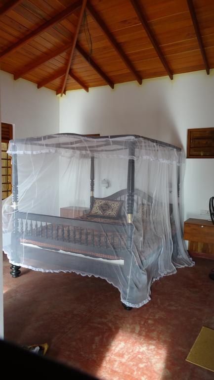 Salt Lake Cabanas & Restaurant Tangalle Ngoại thất bức ảnh
